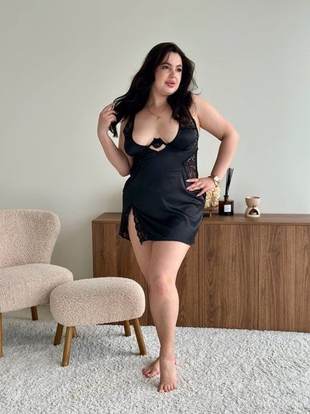 Еротичний чорний пеньюар PLUS SIZE з мереживом DO4054-3XL фото