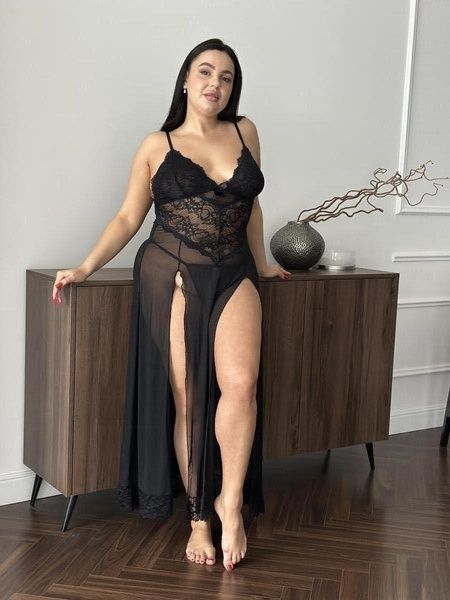 Розкішна чорна мереживна довга сорочка PLUS SIZE DO3794-4XL фото