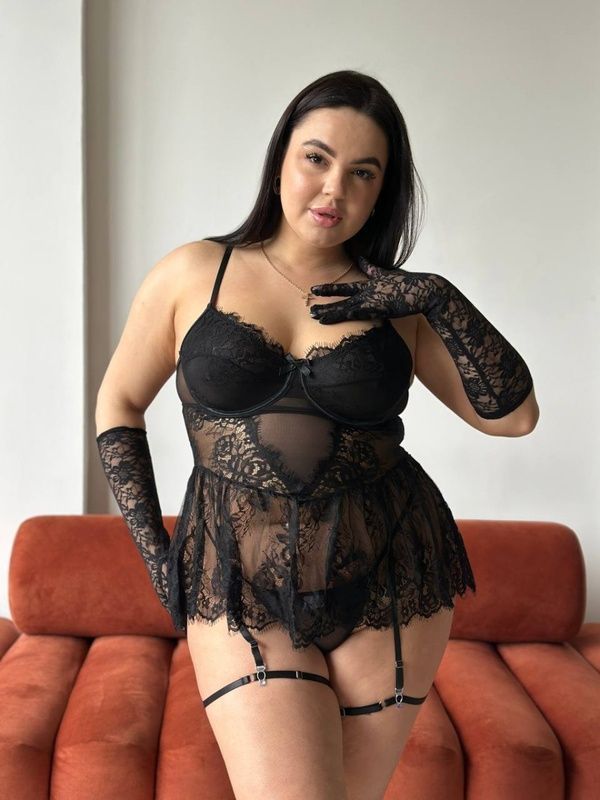 Мереживний чорний пеньюар еротична білизна з гартерами PLUS SIZE DO3936-4XL фото